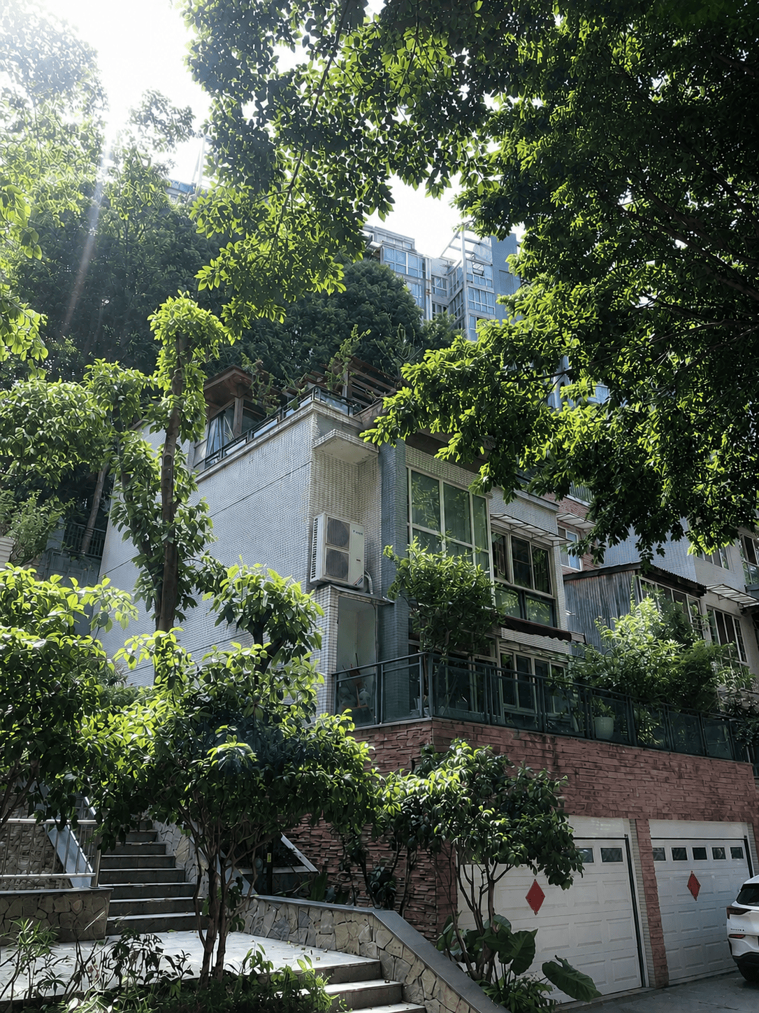 呼伦贝尔岛居岁月从容升级：小小岛老别墅加装蒂升悦行款电梯